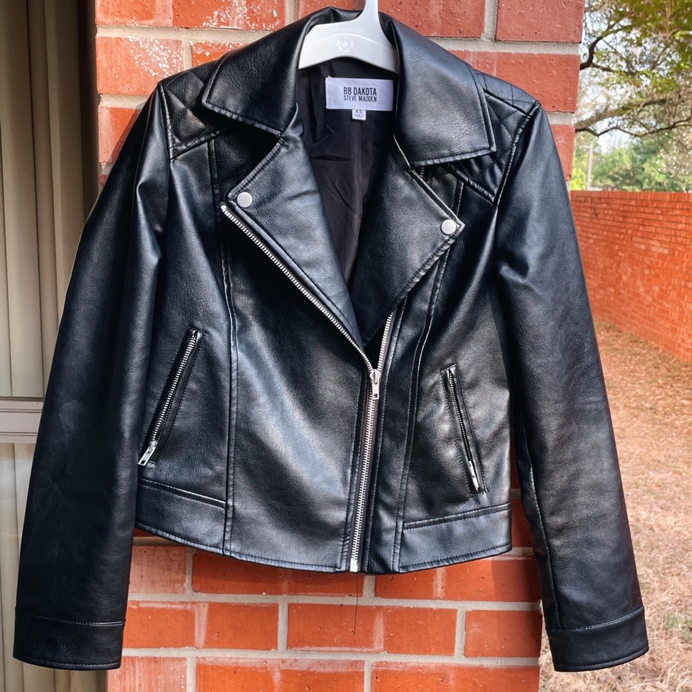 STEVE MADDEN LEATHER JACKET
